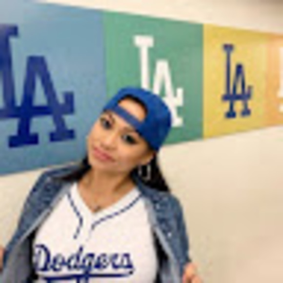 Meet your Posher, Christine - Picture 1 of 1